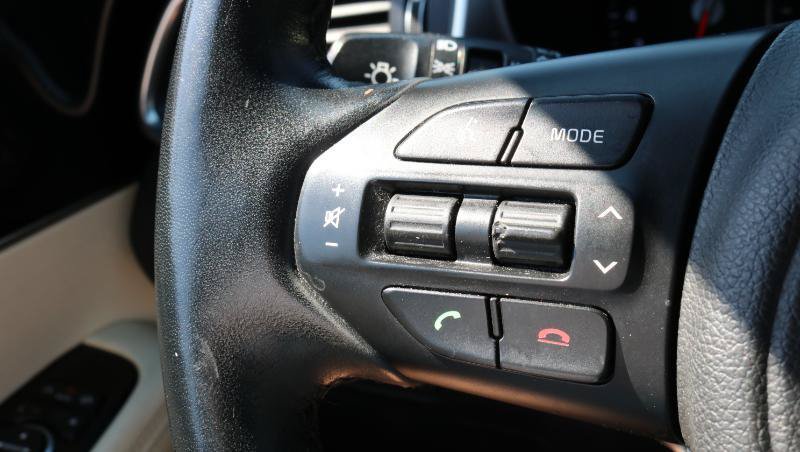 Used 2017 Kia Sorento SX FWD image 9