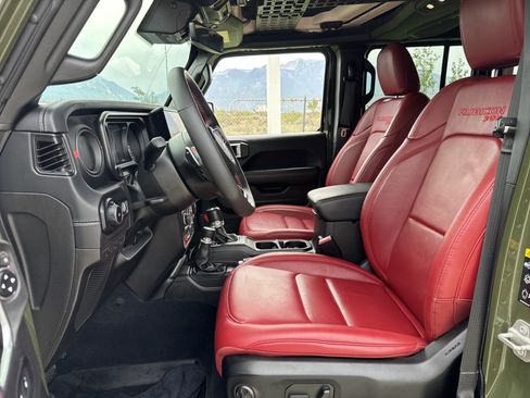 Used 2024 Jeep Wrangler Unlimited Rubicon 392 AWD/4WD image 19