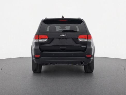Used 2021 Jeep Grand Cherokee Laredo RWD image 5