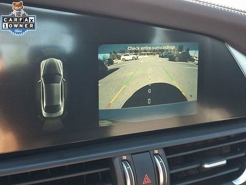 Used 2025 Alfa Romeo Giulia AWD image 19