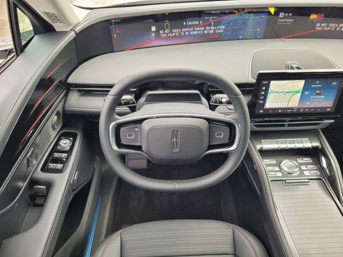 New 2026 Lincoln Nautilus Reserve w/ Jet Appearance Package image 8