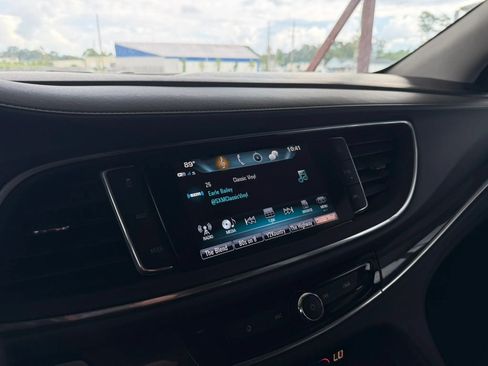 Used 2019 Buick Enclave Premium w/ Experience Buick Package AWD/4WD image 12