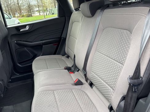 Used 2021 Ford Escape SE image 24