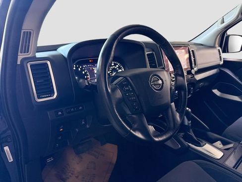 Used 2023 Nissan Frontier SV w/ SV Convenience Package image 10