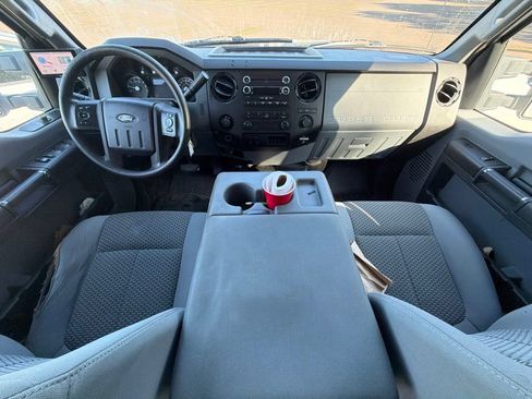 Used 2016 Ford F250 XL w/ Power Equipment Group AWD/4WD image 21