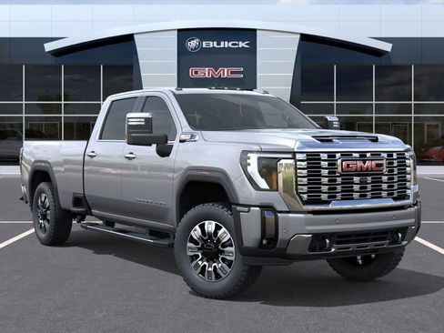 New 2026 GMC Sierra 3500 Denali w/ Denali Reserve Package image 7