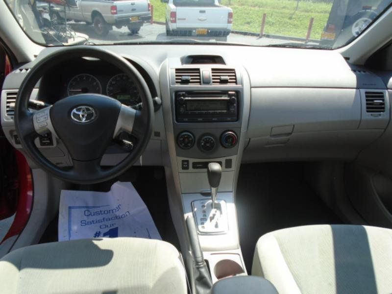 Used 2012 Toyota Corolla LE FWD image 10