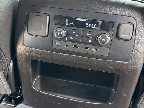 Used 2019 Chevrolet Tahoe Premier AWD/4WD image 19