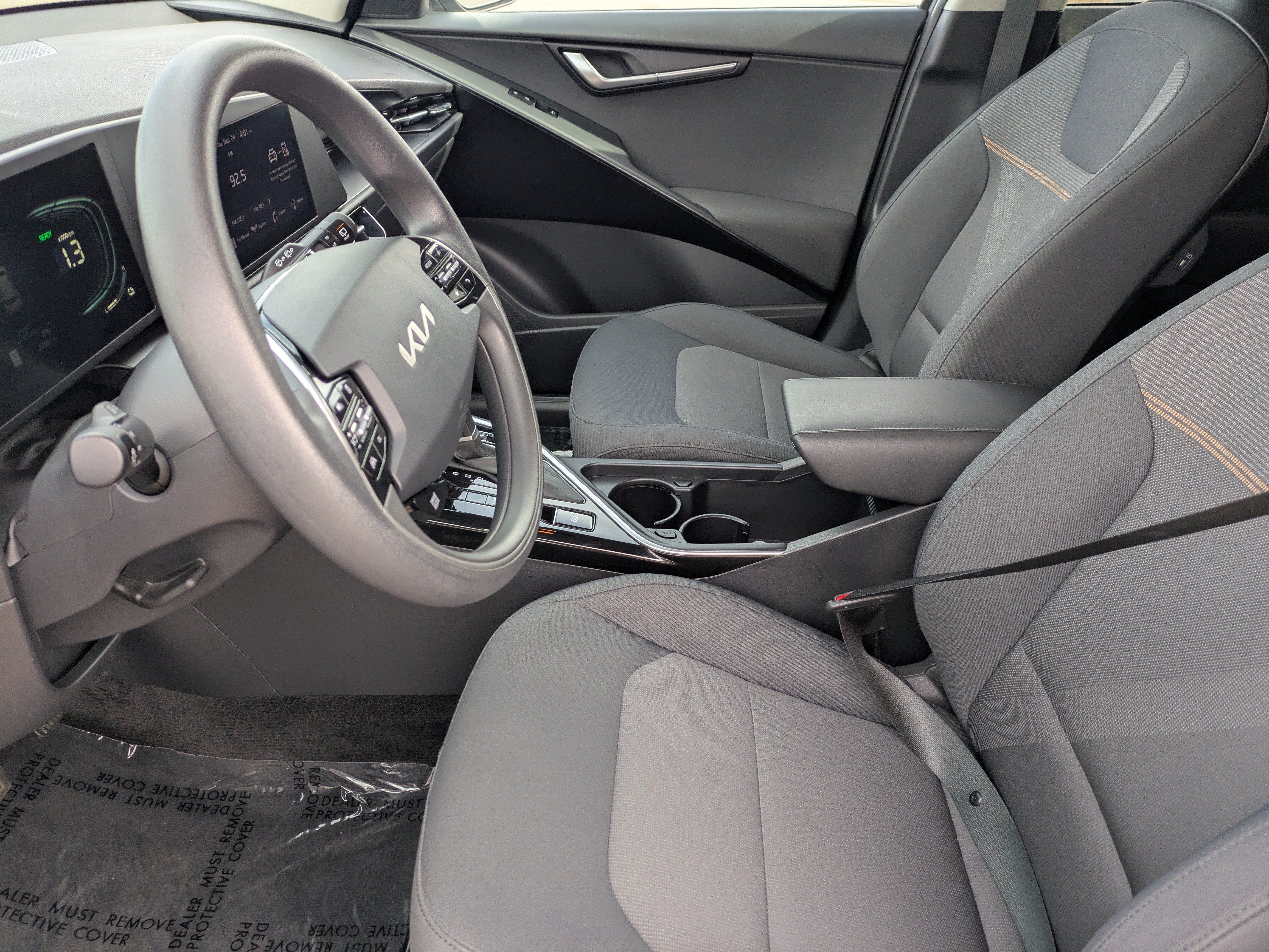 Certified 2025 Kia Niro LX FWD image 25