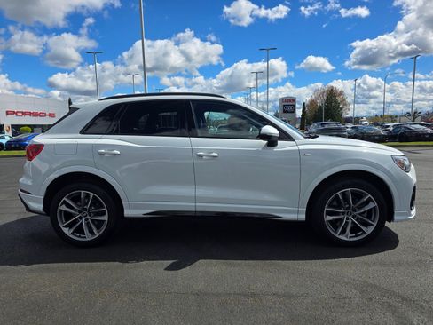 Used 2023 Audi Q3 2.0T Premium Plus w/ Premium Plus Package AWD/4WD image 6
