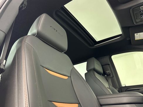 Used 2023 GMC Sierra 1500 AT4 w/ AT4 Premium Package image 15