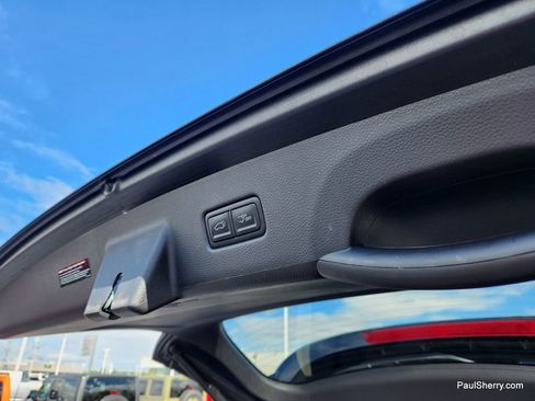 Used 2023 Kia Carnival SX Prestige image 31