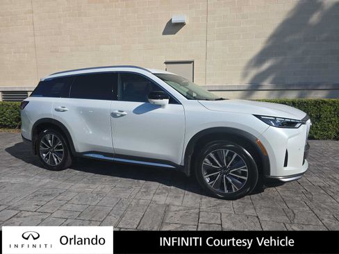 Certified 2026 INFINITI QX60 Luxe w/ Family Package FWD image 1
