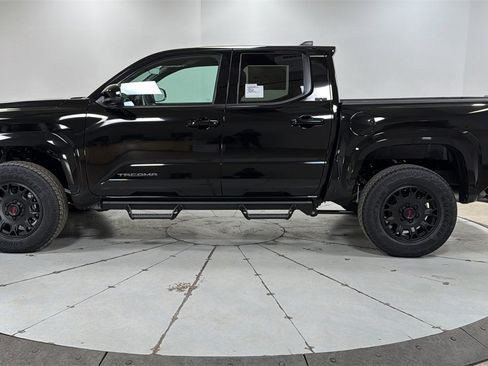 New 2026 Toyota Tacoma SR5 image 8