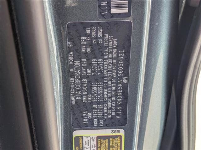 Used 2025 Kia Carnival SX Prestige FWD image 28