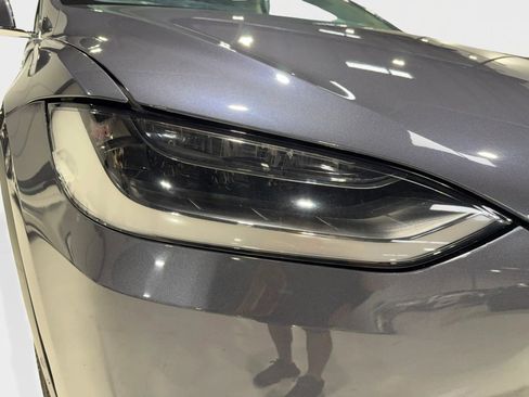 Used 2019 Tesla Model X 100D image 13