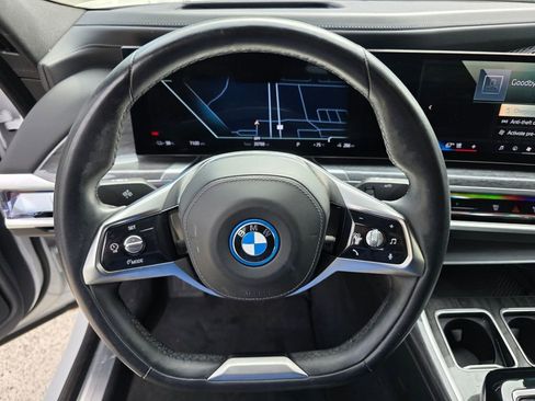Certified 2023 BMW i7 xDrive60 AWD/4WD image 19