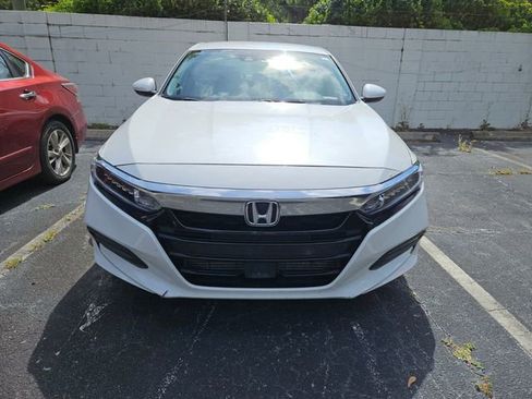 Used 2018 Honda Accord LX image 3