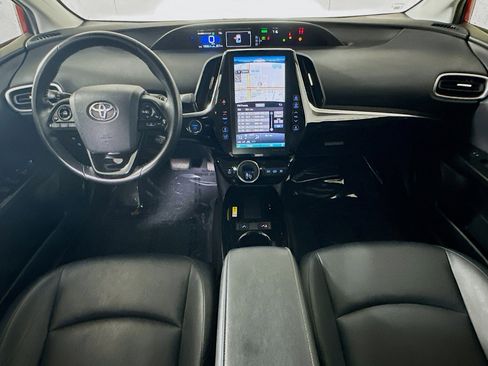 Used 2021 Toyota Prius Prime XLE image 27