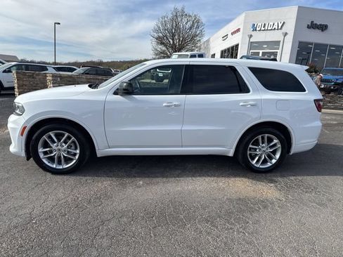 Used 2023 Dodge Durango GT RWD image 2