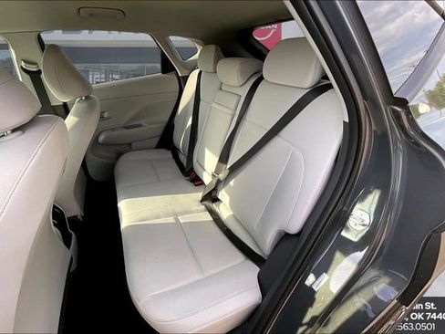 Used 2025 Hyundai Kona SEL AWD/4WD image 21