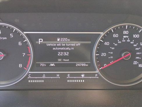 Used 2022 Kia Sorento EX image 10