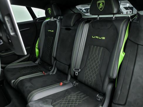 Used 2023 Lamborghini Urus Performante AWD/4WD image 24