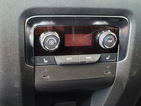 Used 2025 Chevrolet Tahoe Premier AWD/4WD image 14
