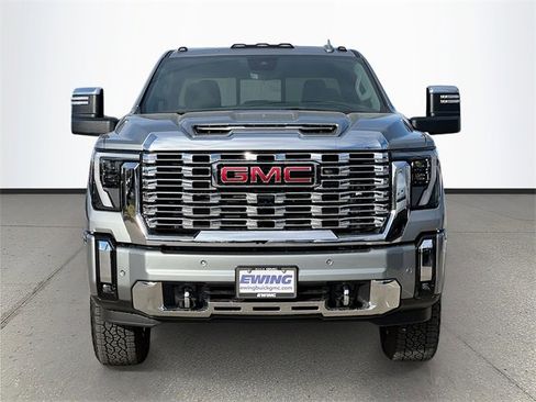 New 2026 GMC Sierra 2500 Denali w/ Denali Reserve Package image 2