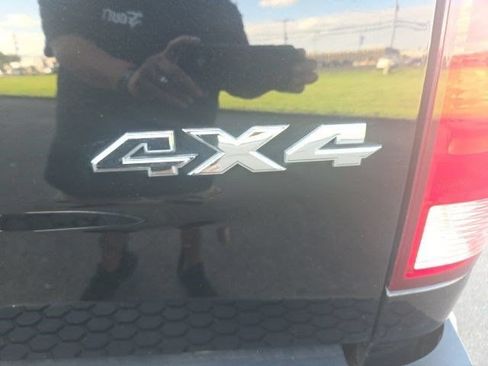 Used 2022 RAM 1500 Classic SLT w/ Electronics Group AWD/4WD image 61