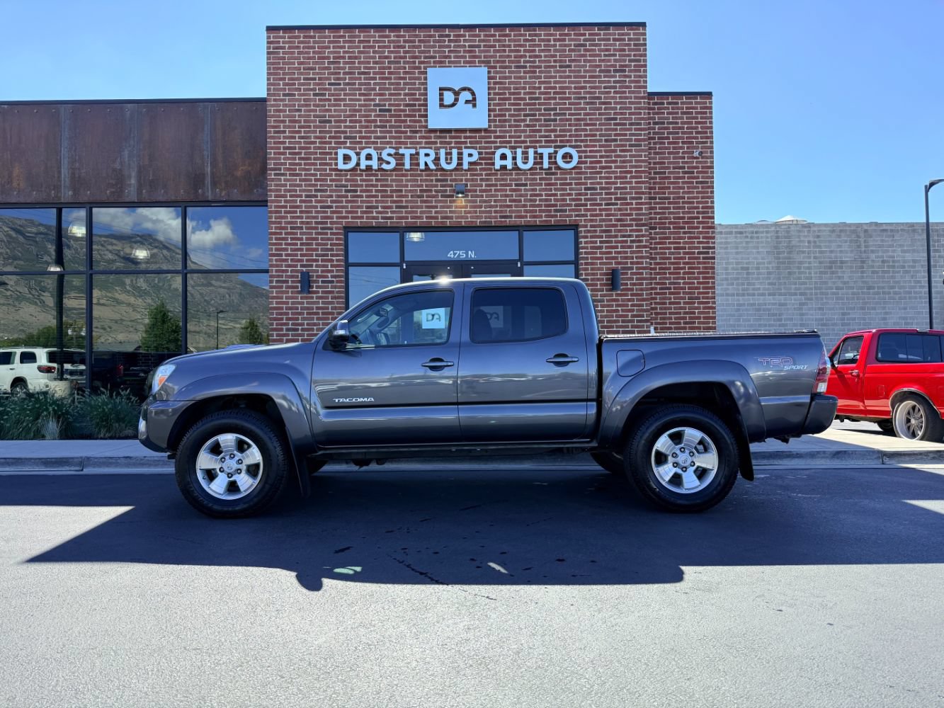Used 2013 Toyota Tacoma 4x4 Double Cab w/ TRD Sport Pkg image 5