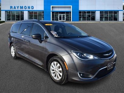 Used 2018 Chrysler Pacifica Touring-L