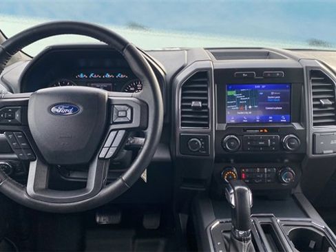 Used 2020 Ford F150 XLT w/ Equipment Group 302A Luxury image 9