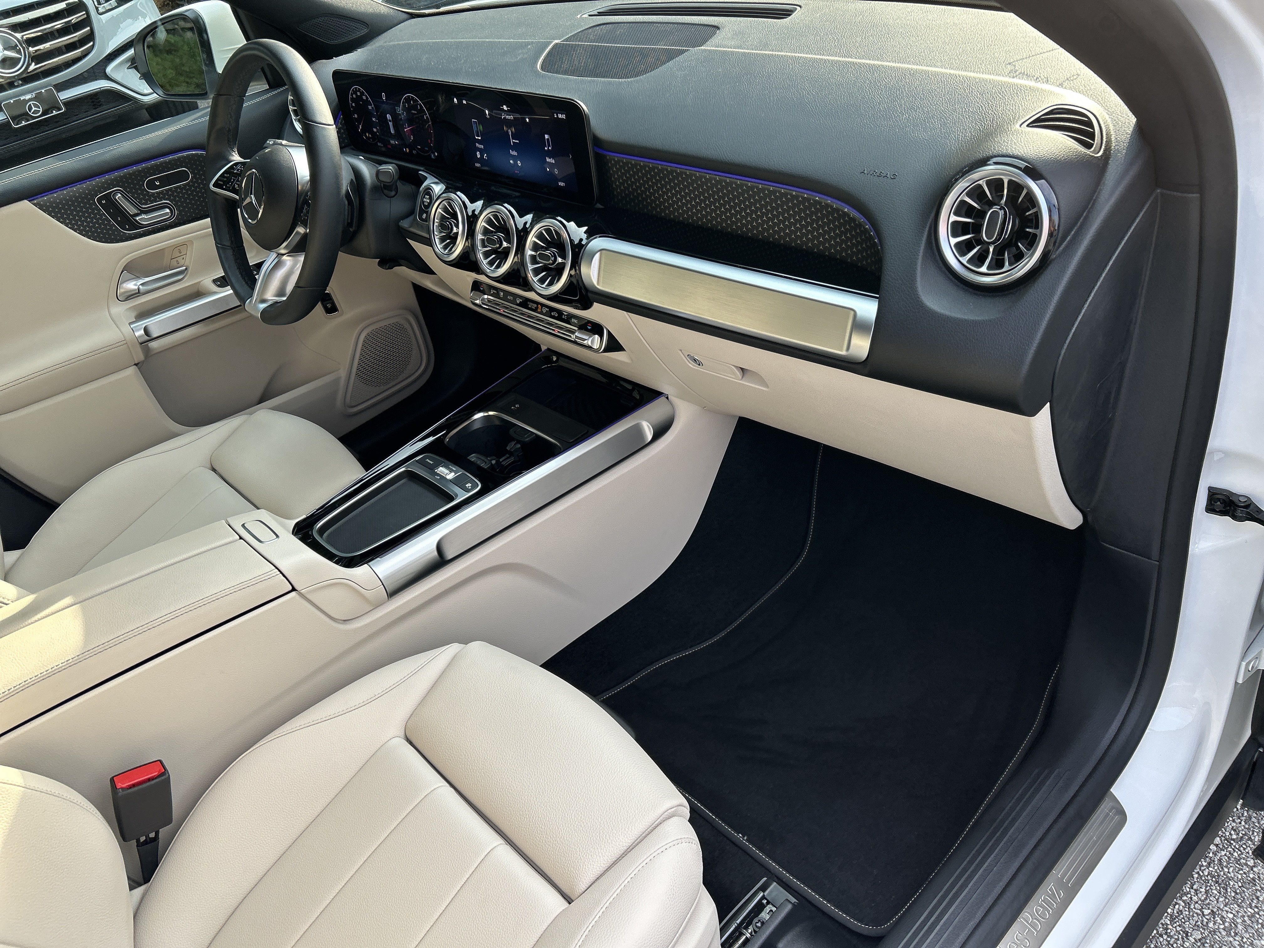 Certified 2024 Mercedes-Benz GLB 250 image 46