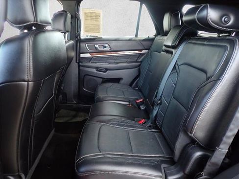 Used 2016 Ford Explorer Platinum AWD/4WD image 10