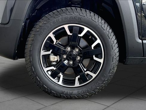 Used 2023 Jeep Renegade Trailhawk w/ Sun/Sound Group AWD/4WD image 11