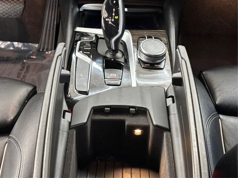 Used 2019 BMW 530i xDrive w/ Convenience Package image 22