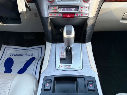 Used 2012 Subaru Outback 2.5i Limited image 10