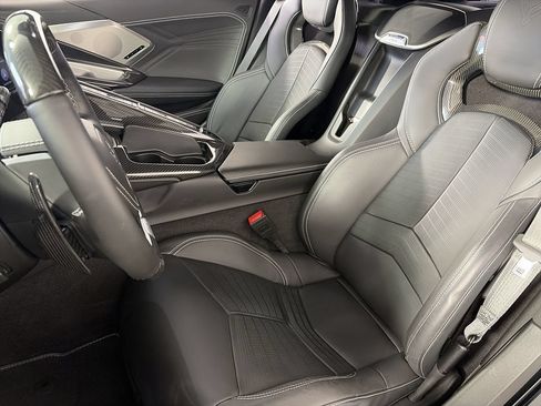 Used 2023 Chevrolet Corvette Z06 RWD image 18