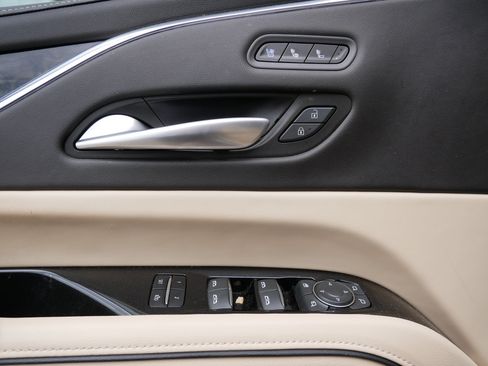 Used 2023 Cadillac Escalade Premium Luxury w/ LPO, Radiant Package AWD/4WD image 9