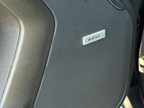 Used 2025 GMC Yukon XL Denali AWD/4WD image 25