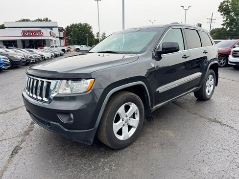 Used 2011 Jeep Grand Cherokee Laredo AWD/4WD image 1