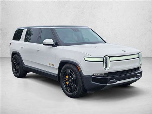 Used 2023 Rivian R1S Adventure AWD/4WD image 3