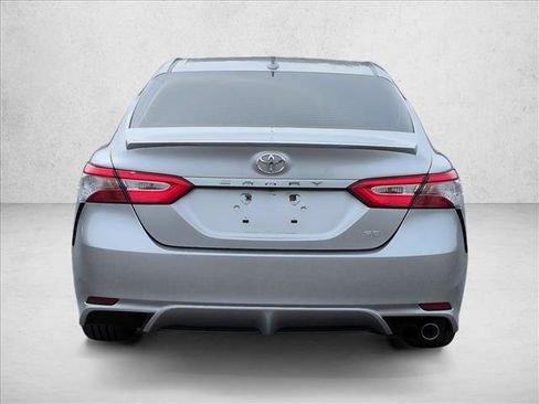 Used 2019 Toyota Camry SE FWD image 7