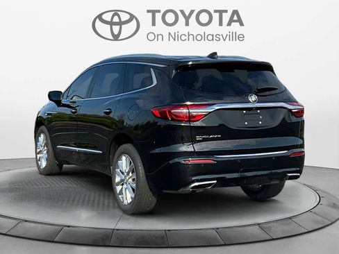 Used 2020 Buick Enclave Premium w/ Sun and Sites Package image 4