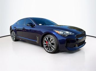 Used 2020 Kia Stinger GT video 1