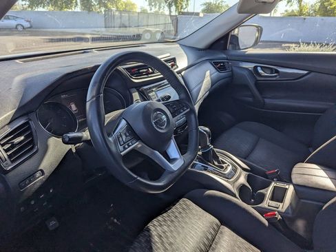 Used 2019 Nissan Rogue SV FWD image 8