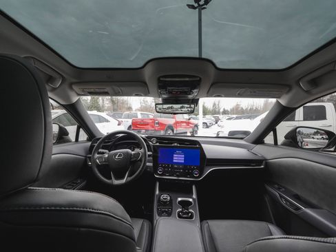 Used 2023 Lexus RZ 450e Premium w/ Technology Package image 36