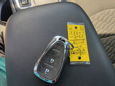 Used 2020 Chevrolet Equinox LT FWD image 21