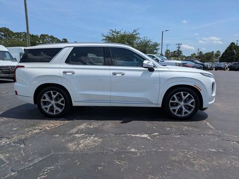 Used 2022 Hyundai Palisade Limited FWD image 4